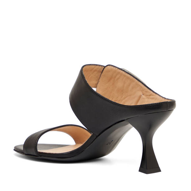 Siyah Hakiki Deri Kadın Terlik - K26Y1TR68568-A23 - 4